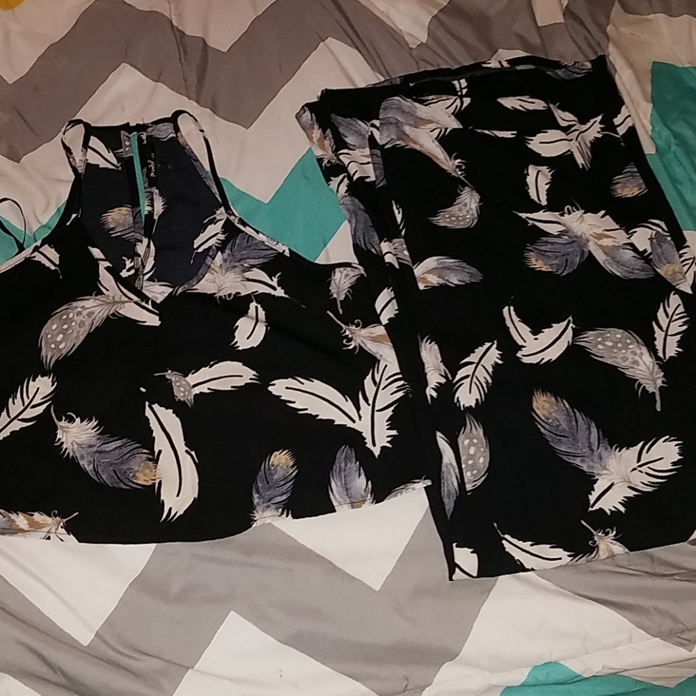 Papaya feather print matching set